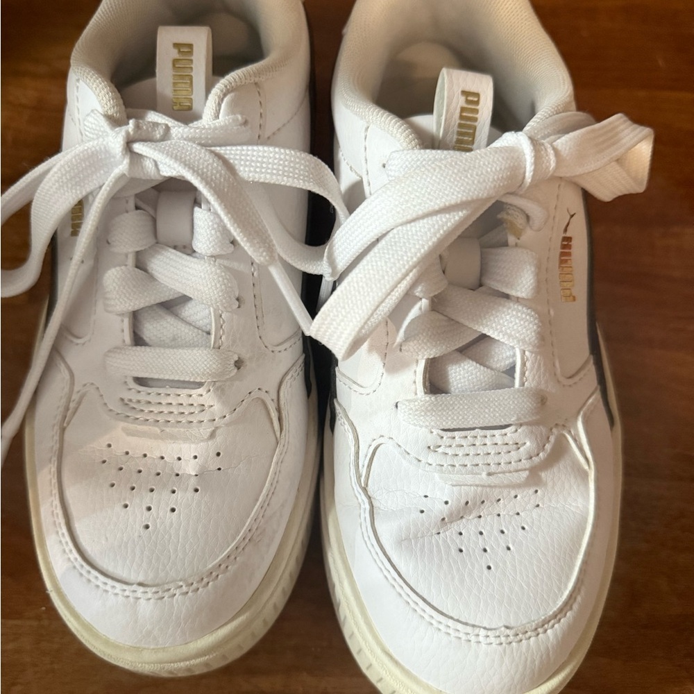 Puma Classic White Sneakers with Black Accent - Picture 2 of 6